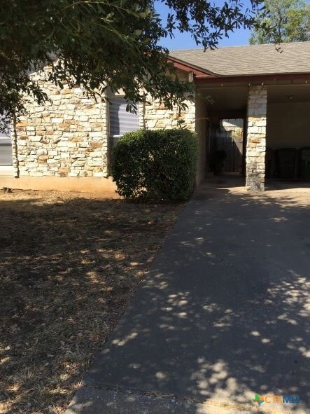 property at 422 Chisholm Valley Dr