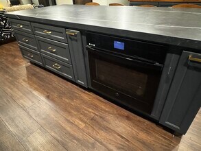 6810 Topaz Dr SW in Tacoma, WA - Foto de edificio - Building Photo