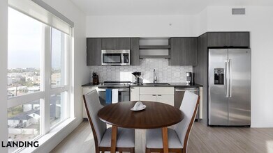 707 S Farmer Ave in Tempe, AZ - Foto de edificio - Building Photo