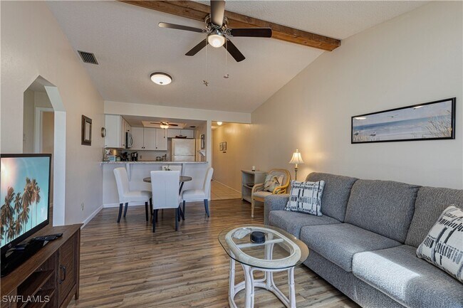property at 621 SE 15th St