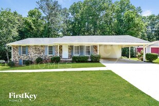 3190 Connie Way in Winston, GA - Building Photo