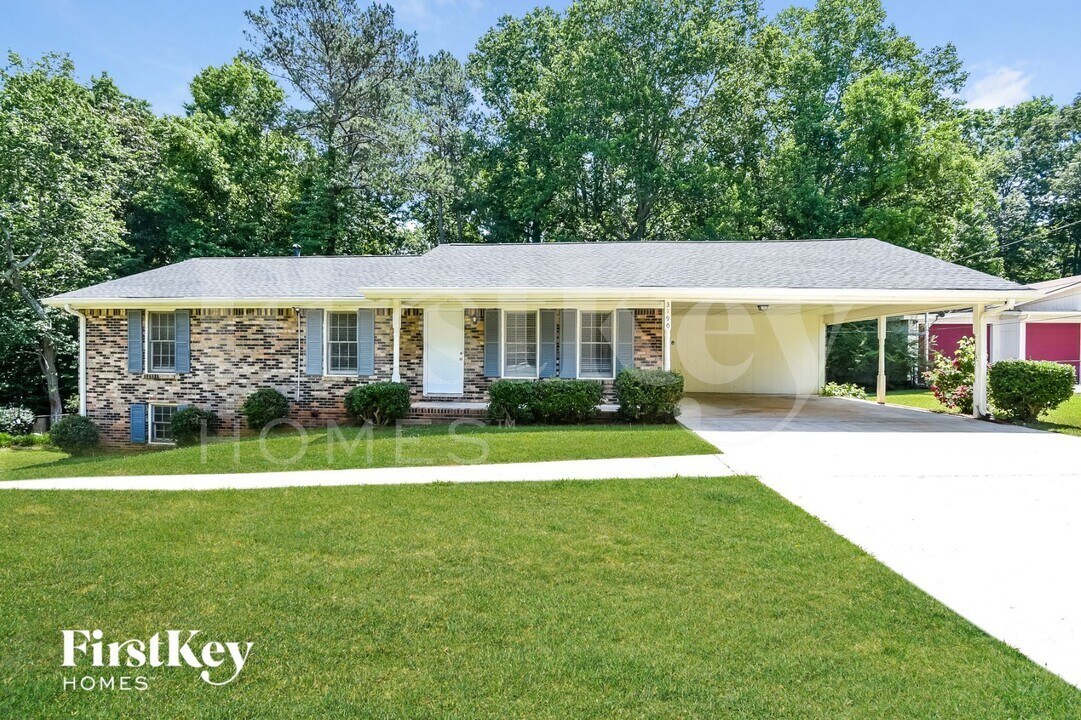 3190 Connie Way in Winston, GA - Building Photo