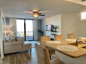 3851 Boardwalk in Atlantic City, NJ - Building Photo - Building Photo