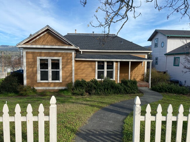 property at 21280 Geyserville Ave