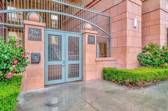 30 E Julian St, Unit 210 in San Jose, CA - Building Photo - Building Photo