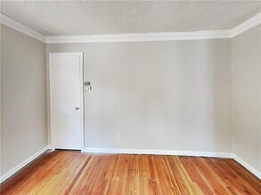 369 Enota Pl SW in Atlanta, GA - Building Photo - Building Photo