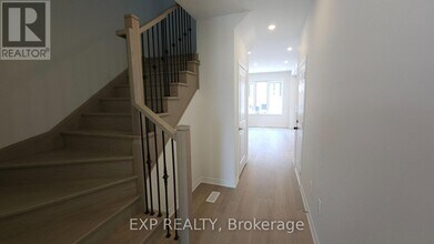 2912 Starlight Dr in Pickering, ON - Building Photo - Building Photo
