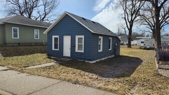 825 George St in La crosse, WI - Building Photo