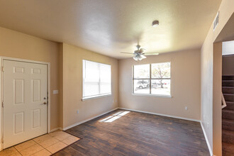 Rosemont at Meadow Lane in Dallas, TX - Building Photo - Interior Photo