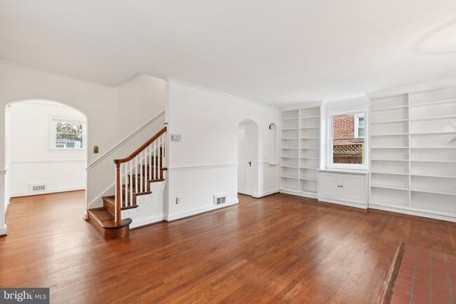 5008 44th St NW in Washington, DC - Building Photo - Building Photo