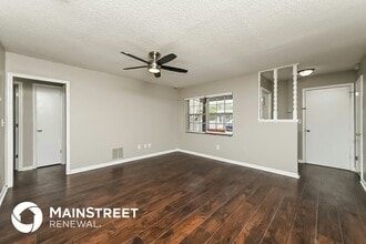 1406 Cromwell Dr in Tarpon Springs, FL - Building Photo - Building Photo