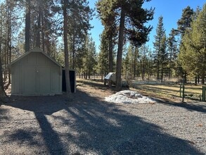 52405 Antler Ln in La Pine, OR - Building Photo - Building Photo