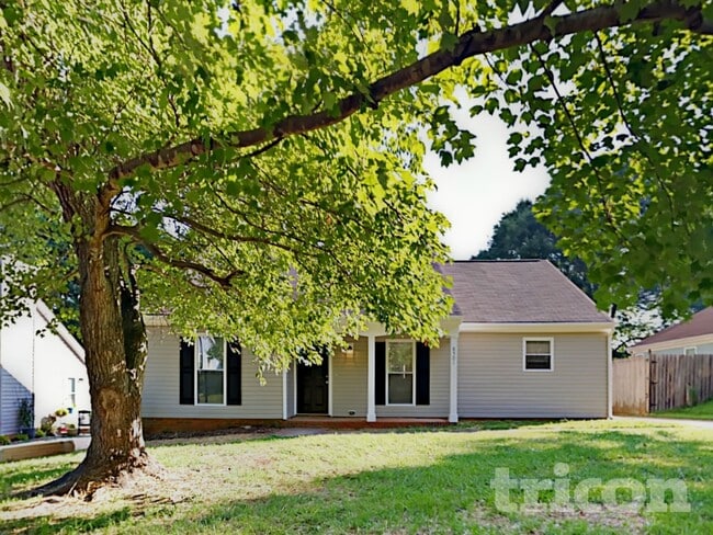 8501 Milton Morris Dr in Charlotte, NC - Building Photo - Building Photo