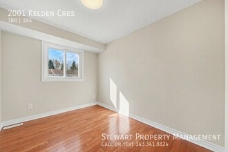 2001 Kelden Crescent in Ottawa, ON - Building Photo - Building Photo