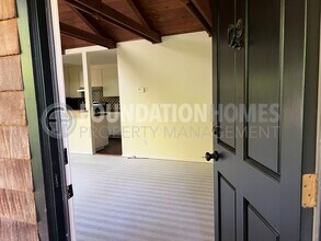 10 Canyon Rd in Ross, CA - Building Photo - Building Photo