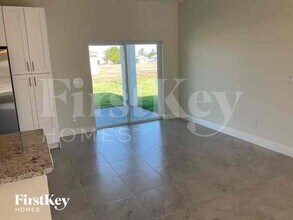1620 NE 7th Pl in Cape Coral, FL - Building Photo - Building Photo