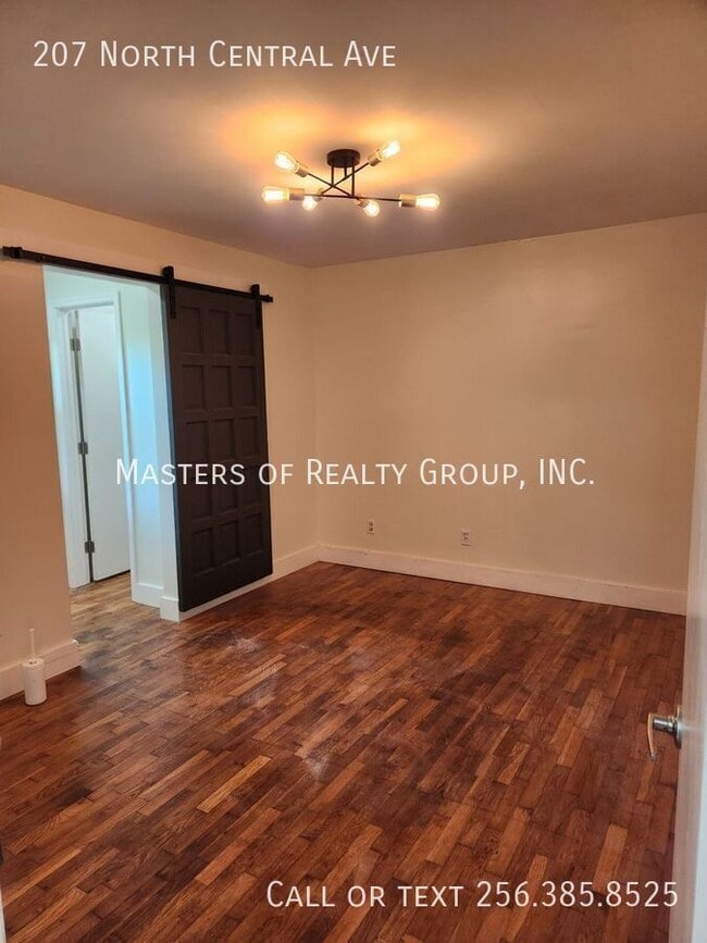 207 S Central Ave in Muscle Shoals, AL - Building Photo - Building Photo