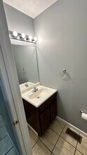 1588 Meadow Spring Dr, Unit 1588 Meadow Springs Dr in Jefferson City, TN - Foto de edificio - Building Photo