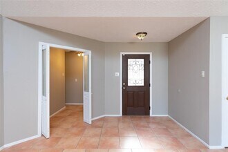 2823 Allyson Ln in Spring, TX - Building Photo - Building Photo