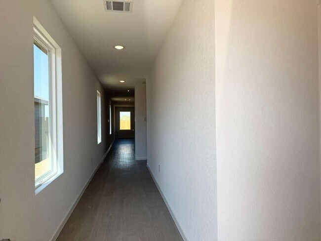 10319 Munoz Mnr in San Antonio, TX - Building Photo - Building Photo
