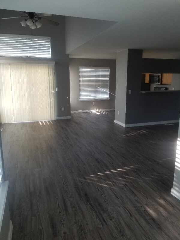 13203 Holly St in Thornton, CO - Building Photo - Building Photo