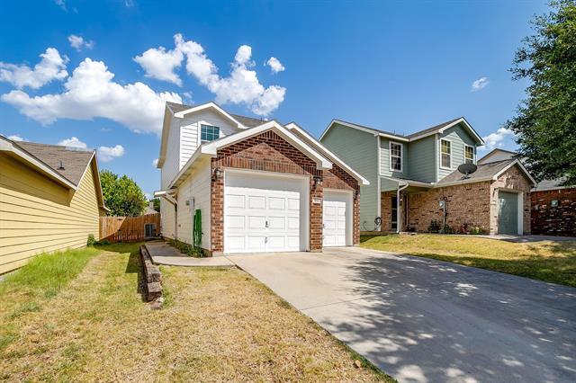 845 Village Point Ln in Fort Worth, TX - Building Photo - Building Photo
