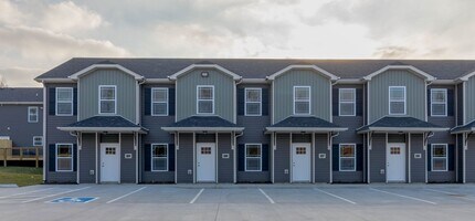 Easton Village in Clarksville, TN - Building Photo - Interior Photo