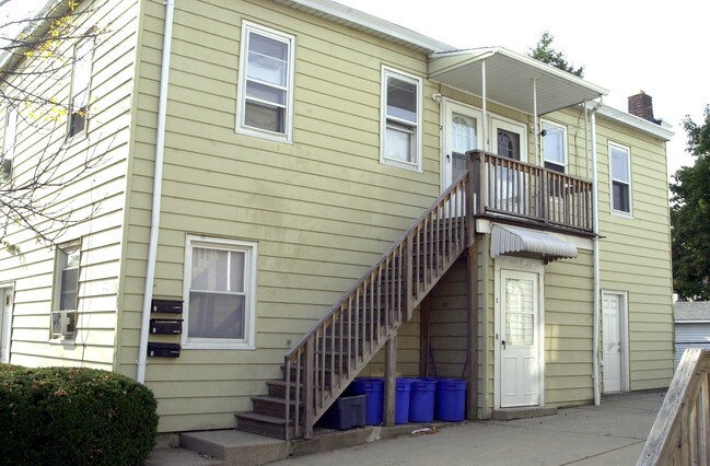 440 Monroe St in Carlstadt, NJ - Foto de edificio - Building Photo