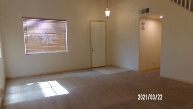 784 San Jacoma Pl in Las Vegas, NV - Building Photo - Building Photo