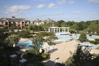 Mandalay Apartment Homes in Austin, TX - Foto de edificio - Building Photo