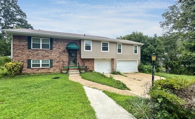 property at 4015 Izlar Ln