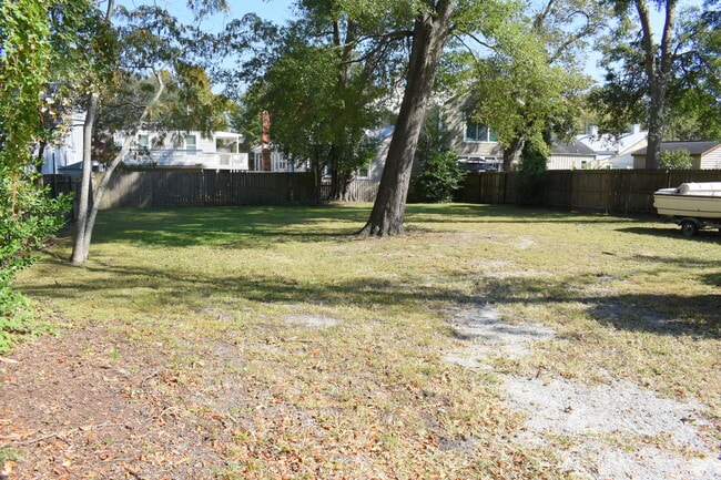 315 S 5th Ave, Unit #2 in Wilmington, NC - Foto de edificio - Building Photo