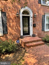 4200 River Rd NW in Washington, DC - Foto de edificio - Building Photo