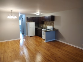 8500 Waukegan Rd in Morton Grove, IL - Building Photo