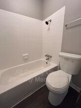 5426 Menchaca Rd in Austin, TX - Building Photo - Building Photo