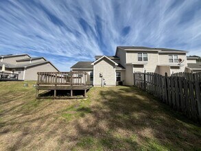 400 Meadowbrook Ln in Jacksonville, NC - Building Photo - Building Photo