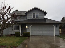 806 Mountain Aire Ct NW in Yelm, WA - Building Photo