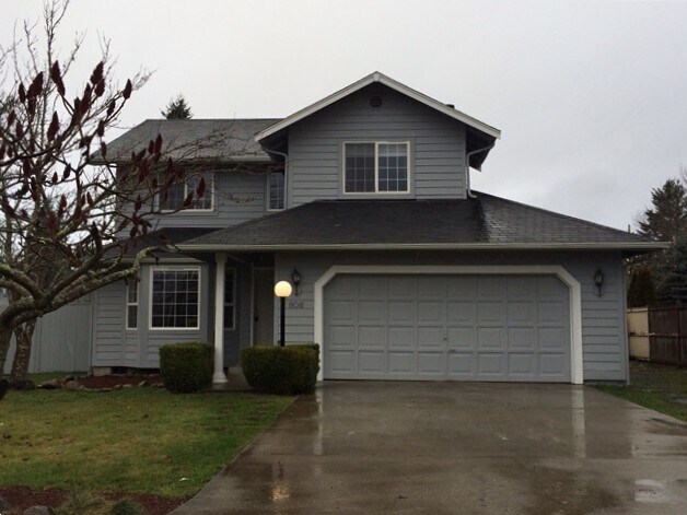 806 Mountain Aire Ct NW in Yelm, WA - Foto de edificio