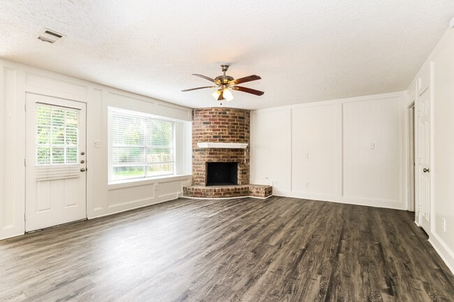 property at 24106 Creekview Dr