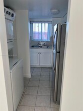 1501 Crescent Cir in Lake Park, FL - Building Photo - Building Photo
