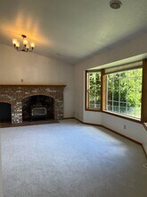 2304 Lake Dr in Lake Stevens, WA - Building Photo - Building Photo