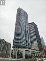 575 Bloor St E in Toronto, ON - Building Photo
