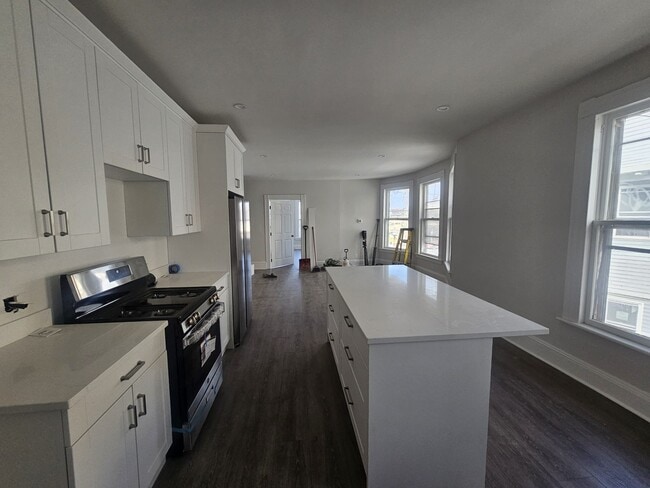 2949 Fairfield Ave in Bridgeport, CT - Building Photo - Building Photo