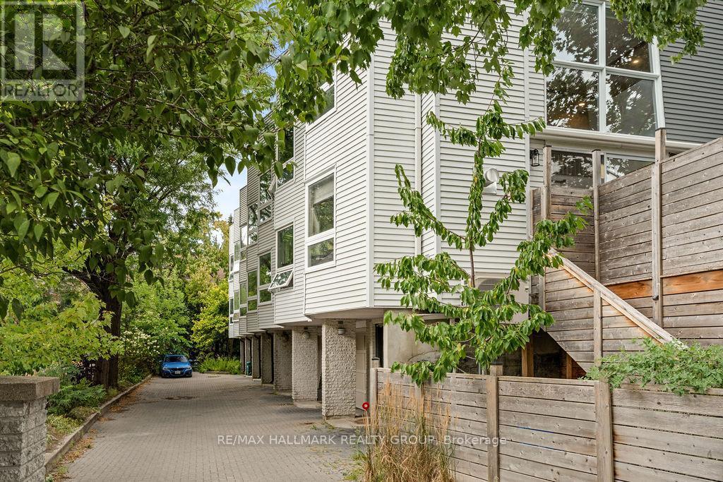 47 Ontario St in Ottawa, ON - Building Photo