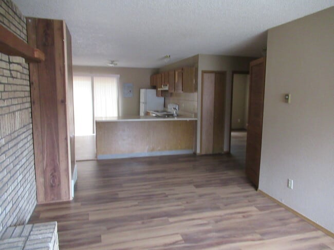 property at 1835 Landis Ct