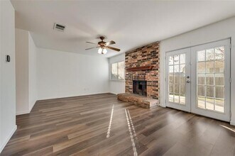 1405 Thistlewood Ln in Grapevine, TX - Foto de edificio - Building Photo