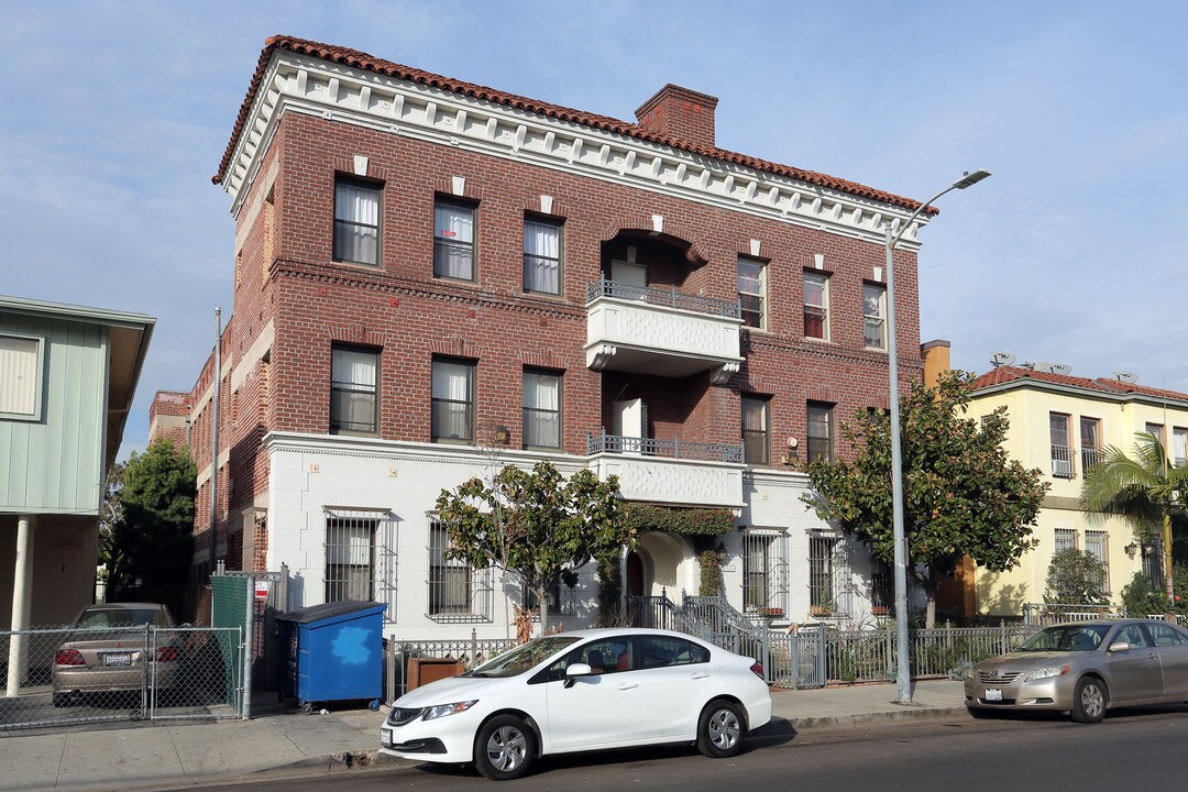 Budlong Apartments in Los Angeles, CA - Building Photo