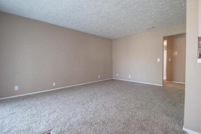 11724 Arbor St in Omaha, NE - Building Photo - Building Photo