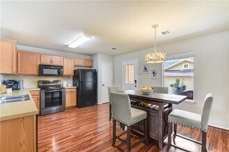513 Freeland Path in Round Rock, TX - Building Photo - Building Photo