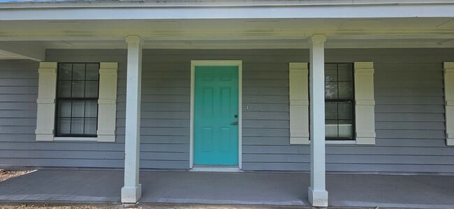 2625 Spring Valley Cir in DeLand, FL - Building Photo - Building Photo